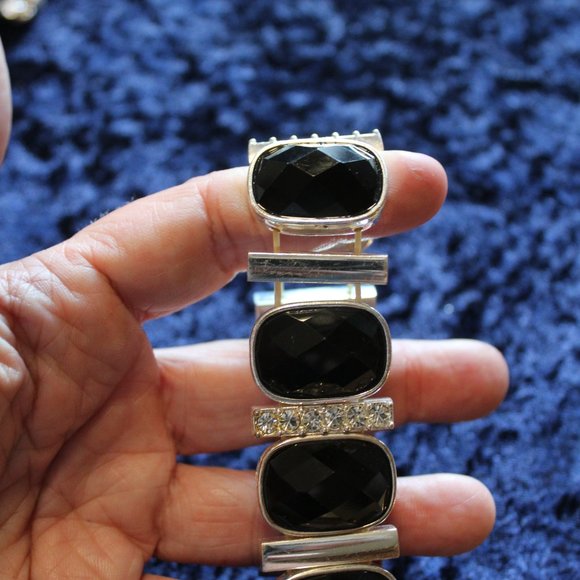 Black Stone Necklace and Bracelet - Picture 5 of 5